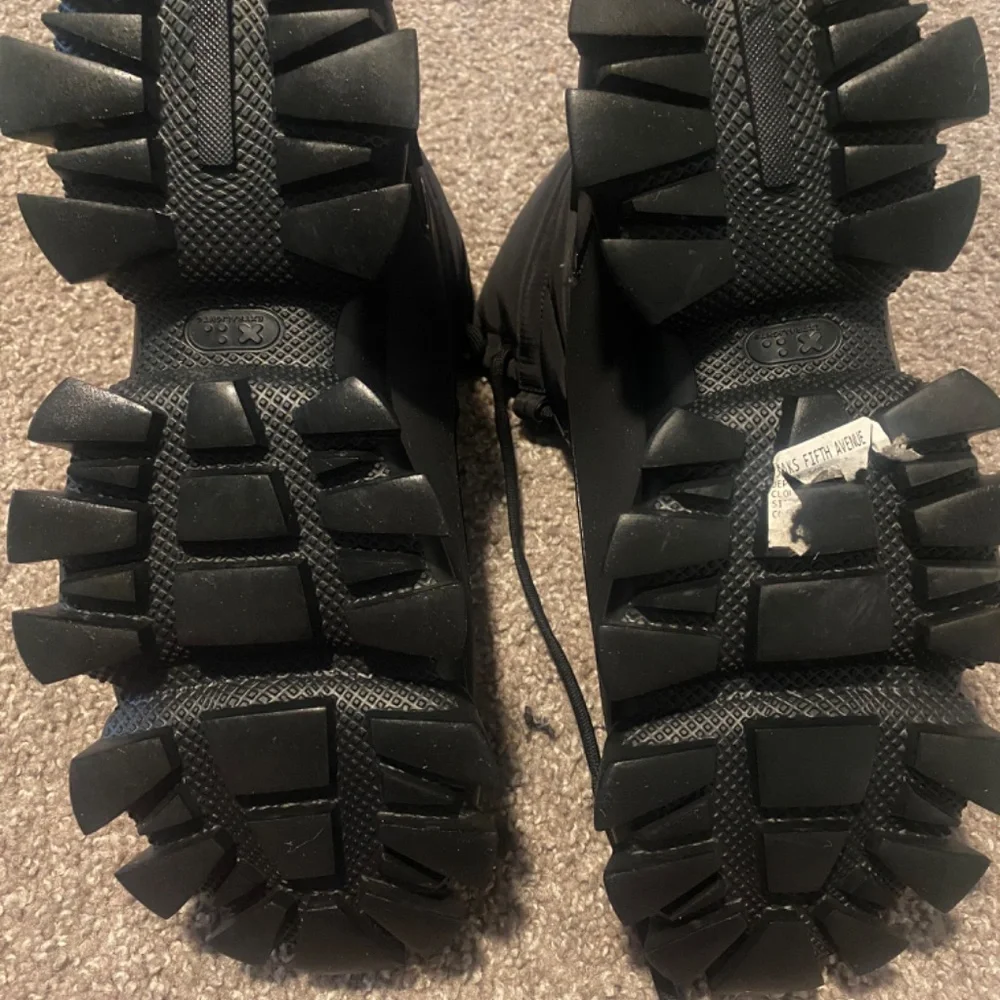 Mens Prada boots - Picture 5 of 6